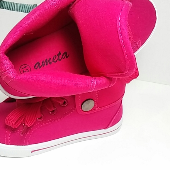 🆕 Girl's Fuchsia Pink Fold Over High Top 🆕 - Picture 6 of 7